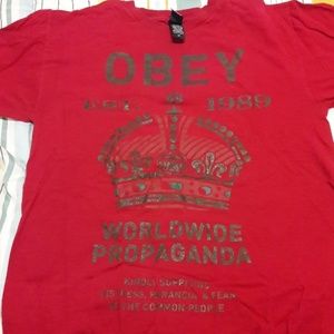 Obey tshirt